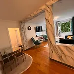 Spacious 2 Bedroom Family Authentic 15