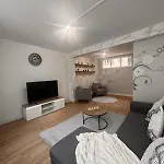 Spacious 2 Bedroom Family Authentic 15 * פריז