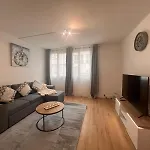 Spacious 2 Bedroom Family Authentic 15 פריז