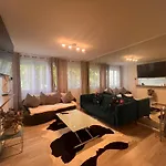 Spacious 2 Bedroom Family Authentic 15 * פריז