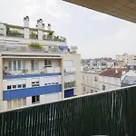 Spacious 2 Bedroom Family Authentic 15 *