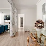 Spacious 2 Bedroom Family Authentic 15 Paříž