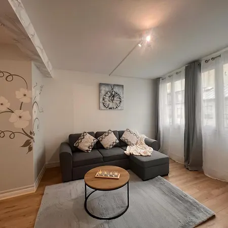 Apartment Spacious 2 Bedroom Family Authentic 15 *