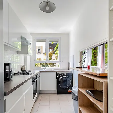 Spacious 2 Bedroom Family Authentic 15 * パリ